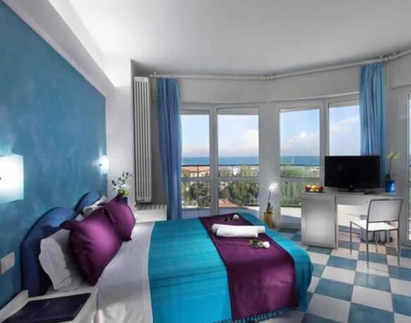 Hotel Lido Europa Риччоне Экстерьер фото